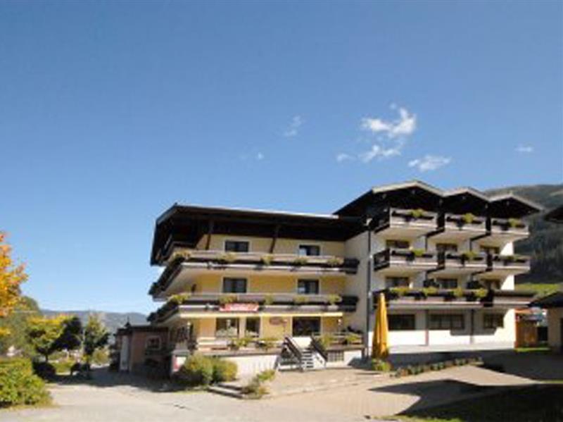 Hotel Alpina Saalbach-Hinterglemm Exterior foto